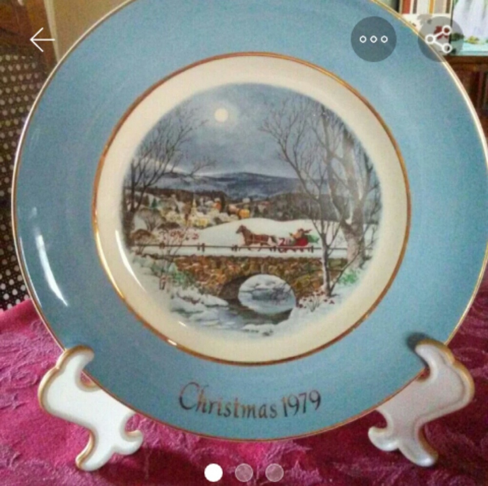 Avon Christmas collector plate 1979